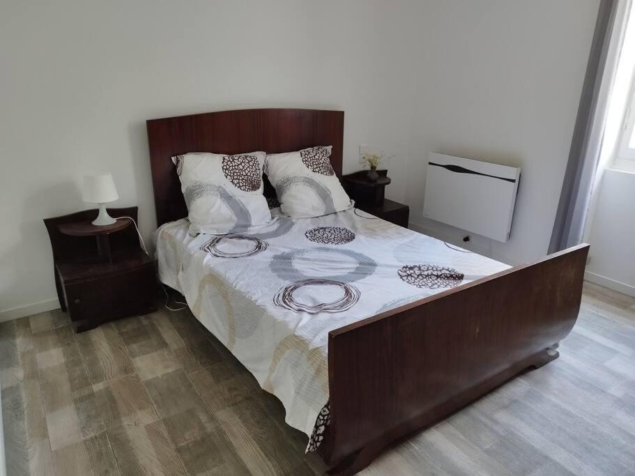 Bienvenue En Sud Gironde Villandraut Exterior foto